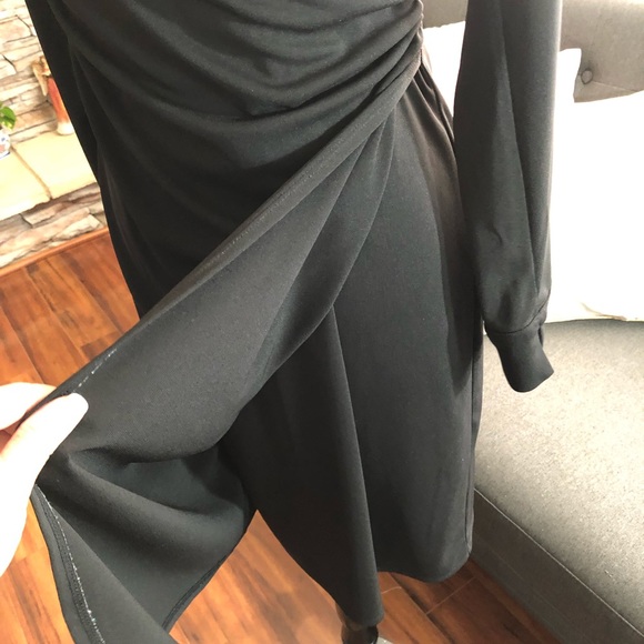 Express dress long sleeve. - Picture 5 of 6